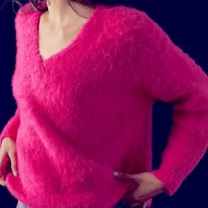 Maeve by Anthropologie fuschia / hot pink V-neck super soft sweater